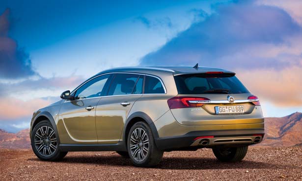  Opel Insignia Country Tourer