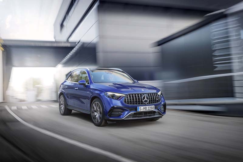  Stile e cattiveria per la nuova  Mercedes-AMG GLC