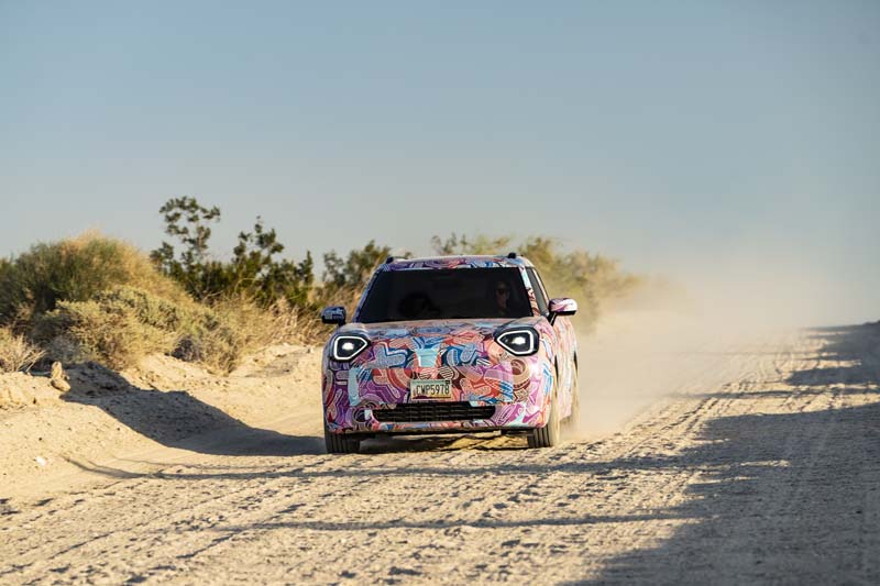  Nel deserto i test finali della nuova Mini Aceman