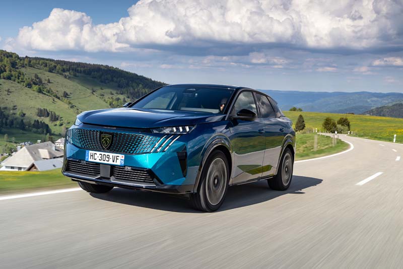  Peugeot E-3008: l’integrale elettrica Dual Motor è ordinabile