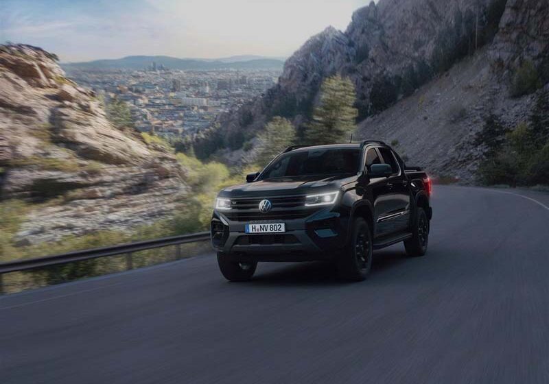  Potenza vestita di nero per il pick up Amarok Dark Label